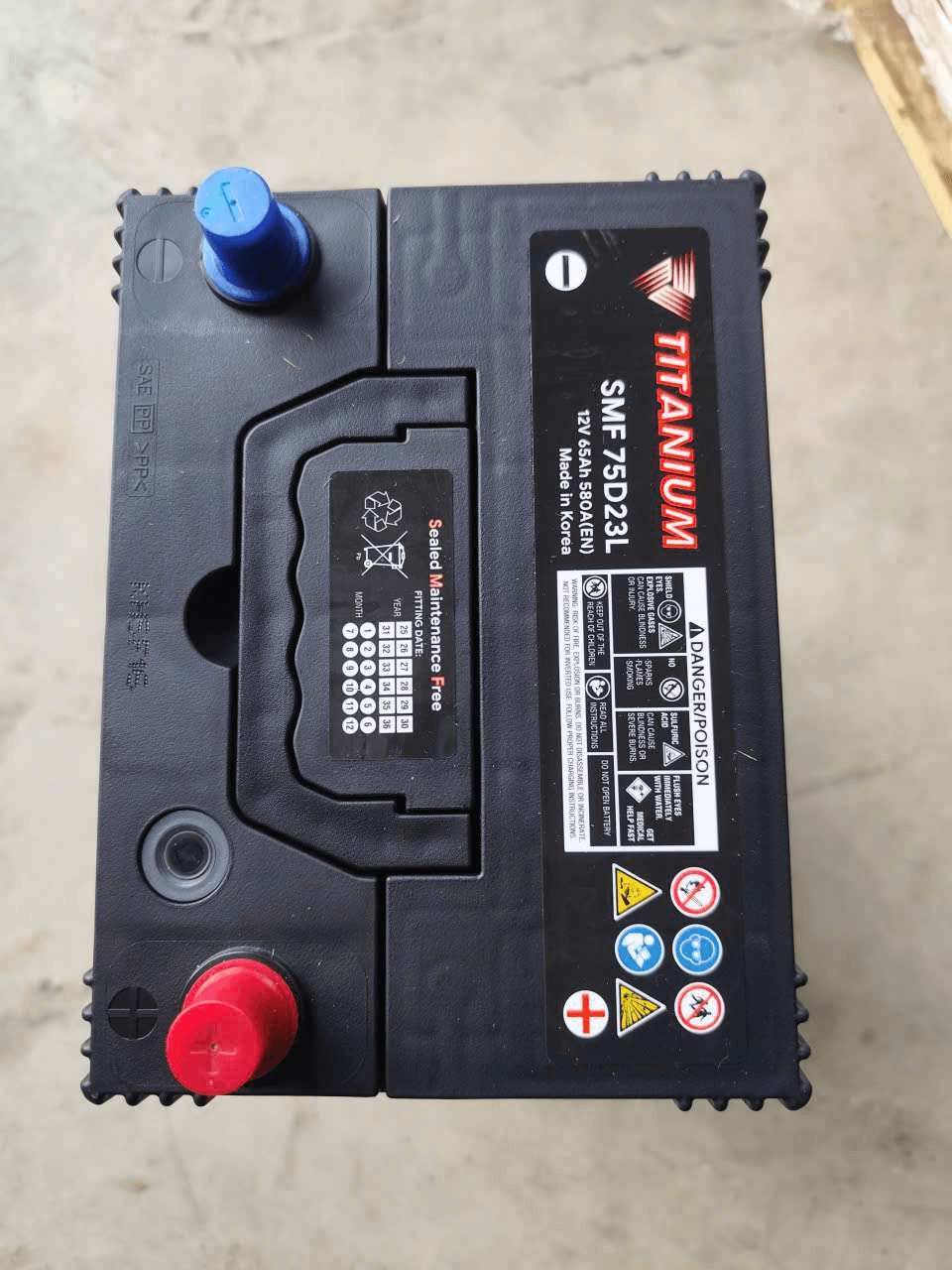 Ắc quy TITANIUM SMF 75D23L